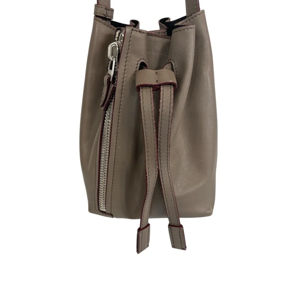 ELENA GHISELLINI Leo Bucket Bag, Light Biege